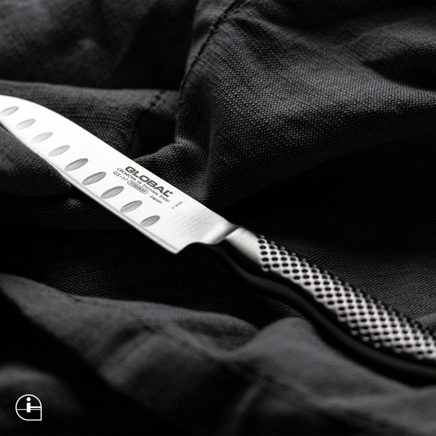 GS-57 Нож Santoku с вдлъбнатини 11см